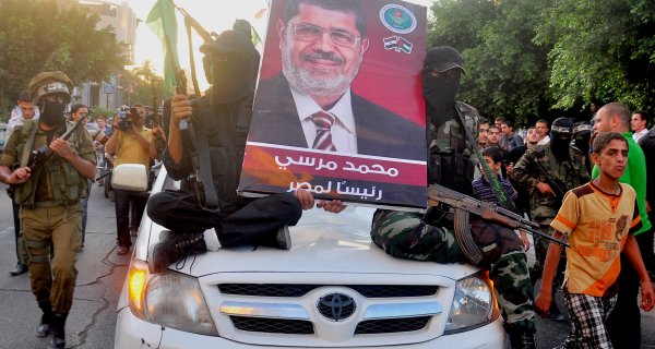 مسيرات بغزة ابتهاجاً بفوز مرسي