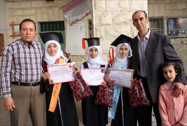 تكريم أوائل الطلبة في مدرسة حيفا الإعدادية للبنات