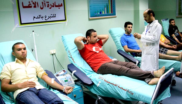 خان يونس- فعاليات مبادرة عائلة الأغا للتبرع بالدم المرحلة الخامسة