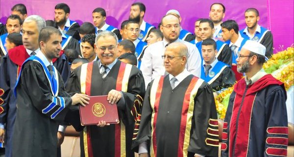 تخرج الطالب خميس يونس خميس الأغا- كلية التربية قسم الدراسات الإسلامية