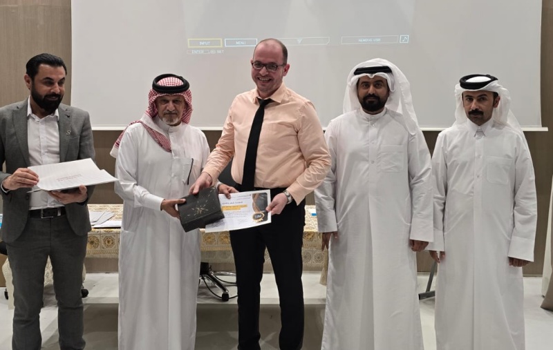 قطر- شكر وتقدير للأستاذ محمود الأغا معلم الرياضيات