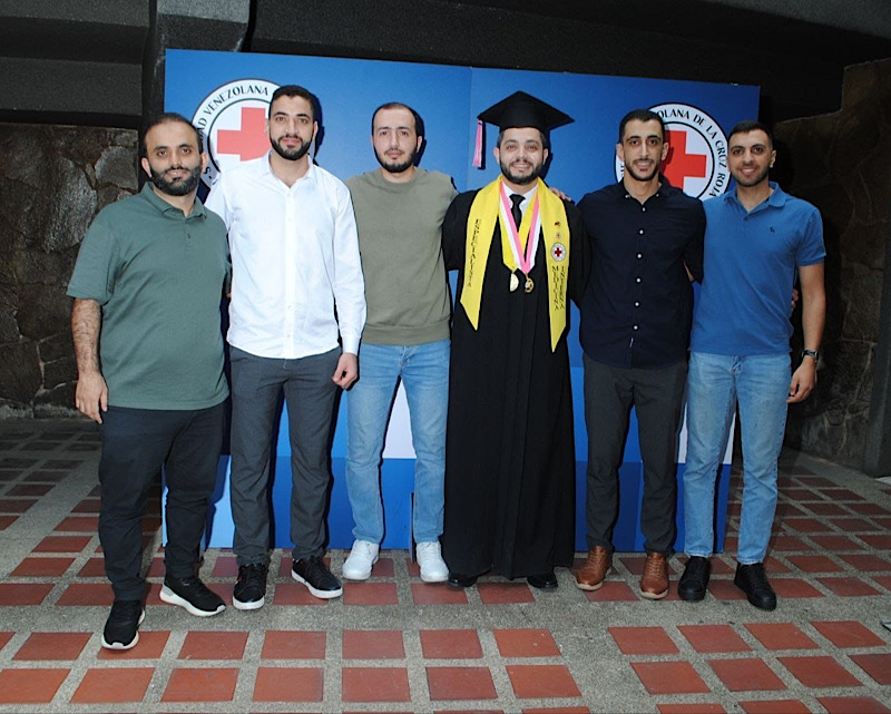 حصول  الدكتور محمد حمدان يحيى إسعيد حمدان الأغا على تخصص الباطنة